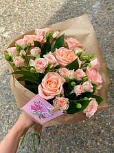 Букет цветов из:  Розы в Домбае