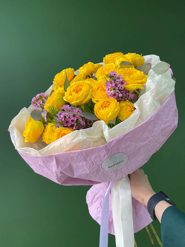 Кустовые желтые розы в Домбае Букет Кустовые желтые розы в Домбае