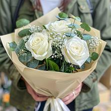 Букет цветов из:  Розы в Домбае